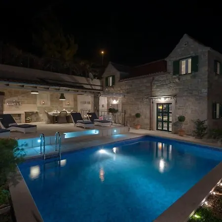 Renovated Beachfront With Stunning Viewss Jasenice (Zadar)